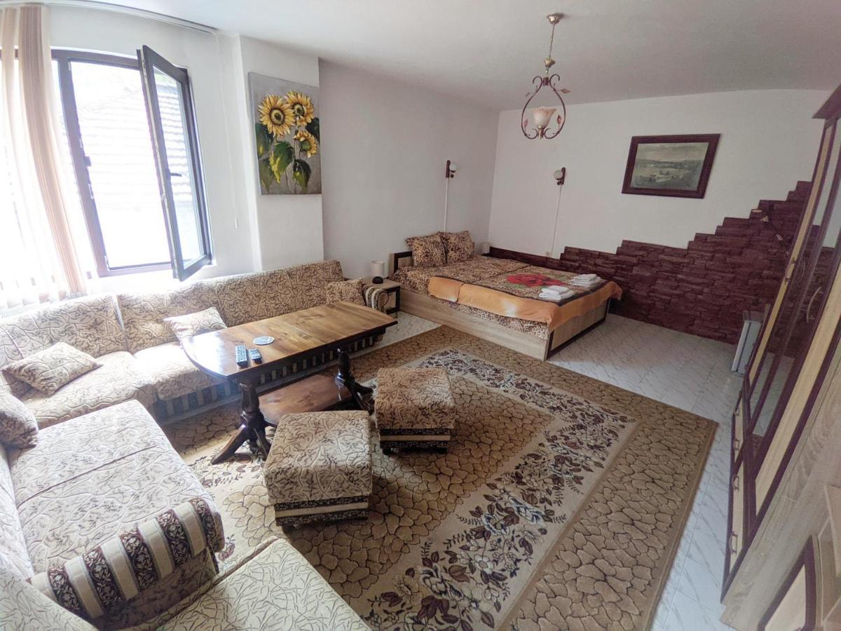 באצ'קובו Guest House Perla מראה חיצוני תמונה